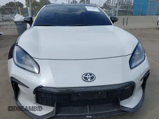 2022 Toyota GR86 with VIN JF1ZNBC13N8758065, listed as a IAAI auction lot 42030056 with 30,436 mi miles. Bid and sale history available at carsss.com. Image 12.