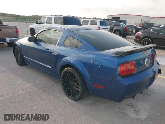 2007 Ford Mustang GT Deluxe с VIN 1ZVHT82H575243065, выставлен на аукционе IAAI как лот 42467593 с пробегом 316 877 миль миль и . История ставок и продаж доступна на DreamBid. Изображение 3.