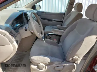 2004 Toyota Sienna CE with VIN 5TDZA23C94S150665, listed as a Copart auction lot 52104935 with 209,099 mi miles and Salvage Title. Bid and sale history available at DreamBid. Image 7.
