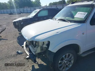 2007 Ford Explorer Sport Trac Limited z VIN 1FMEU33827UA01310, wystawiony jako IAAI lot #42180290 z przebiegiem 200 132 mil mil oraz . Historia ofert i sprzedaży dostępna na DreamBid. Obrazek 13.
