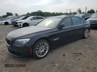 2013 BMW 7 Series 750Li xDrive z VIN WBAYF8C57DD141439, wystawiony jako Copart lot #59115935 z przebiegiem 150 830 mil mil oraz Czysty tytuł • Clean title. Historia ofert i sprzedaży dostępna na DreamBid. Obrazek 1.