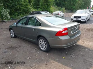 2009 Volvo S80 I6 с VIN YV1AS982991093658, выставлен на аукционе IAAI как лот 42434663 с пробегом 129 225 миль миль и . История ставок и продаж доступна на DreamBid. Изображение 3.