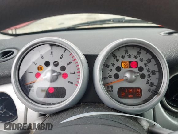 2002 MINI Hardtop with VIN WMWRC33422TE12260, listed as a Copart auction lot 66409484 with 112,119 mi miles and Salvage Title. Bid and sale history available at DreamBid. Image 9.