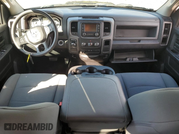 2018 Ram 1500 Express z VIN 1C6RR6KT8JS139605, wystawiony jako Copart lot #47211965 z przebiegiem 79 611 mil mil oraz Szkoda całkowita • Salvage title. Historia ofert i sprzedaży dostępna na DreamBid. Obrazek 8.