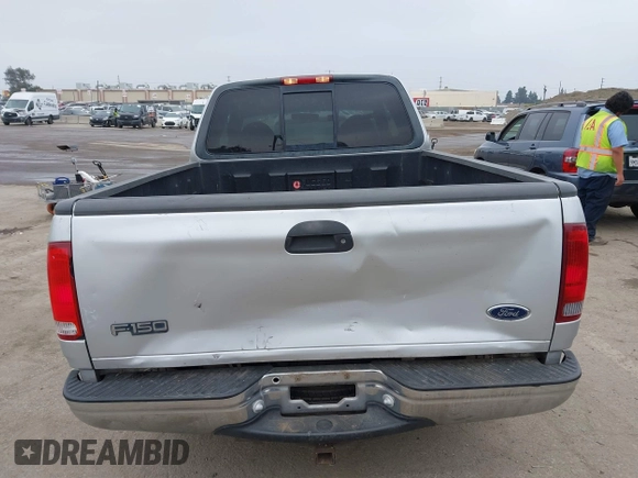 2000 Ford F-150 XL with VIN 1FTRX17W0YKA70861, listed as a IAAI auction lot 42096438 with 1 mi miles. Bid and sale history available at carsss.com. Image 16.