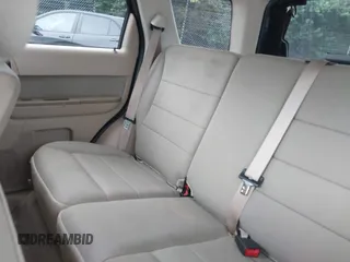 2011 Ford Escape с VIN 1FMLU9DG6BKB43521, выставлен на аукционе IAAI как лот 42681415 с пробегом 93 794 миль миль и . История ставок и продаж доступна на DreamBid. Изображение 8.