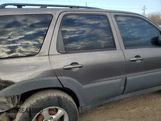 2006 Mazda Tribute i with VIN 4F2YZ02Z46KM34309, listed as a Copart auction lot 46506105 with 237,475 mi miles and Salvage Title. Bid and sale history available at carsss.com. Image 12.
