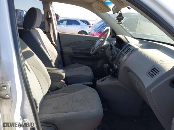 2008 Hyundai Tucson GLS with VIN KM8JM12B38U869981, listed as a IAAI auction lot 41766924 with 225,067 mi miles. Bid and sale history available at carsss.com. Image 5.