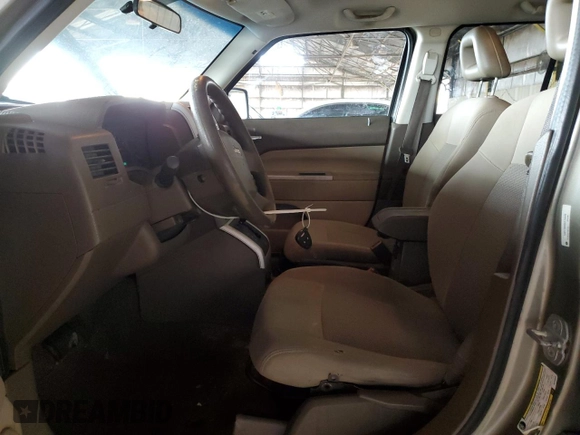 2008 Jeep Patriot Sport с VIN 1J8FF28W68D759620, выставлен на аукционе Copart как лот 51824805 с пробегом 197 180 миль миль и Списание • Salvage title. История ставок и продаж доступна на DreamBid. Изображение 7.