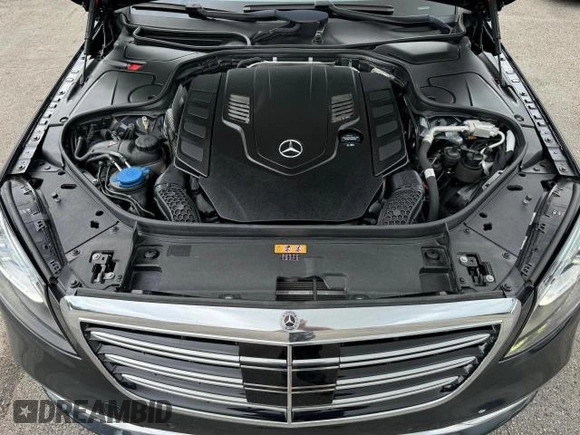 2020 Mercedes-Benz S-Class S 560 with VIN W1KUG8DB7LA559539, listed as a Copart auction lot 85827794 with 26,014 mi miles and Non Repairable. Bid and sale history available at carsss.com. Image 14.