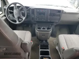 2005 Chevrolet Express Passenger with VIN 1GAHG35U851250429, listed as a Copart auction lot 45600415 with Not provided miles and Salvage title. Bid and sale history available at DreamBid. Image 8.