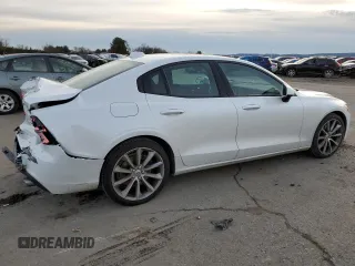 2021 Volvo S60 Momentum with VIN 7JRA22TK3MG096468, listed as a Copart auction lot 37730094 with 19,098 mi miles. Bid and sale history available at carsss.com. Image 3.