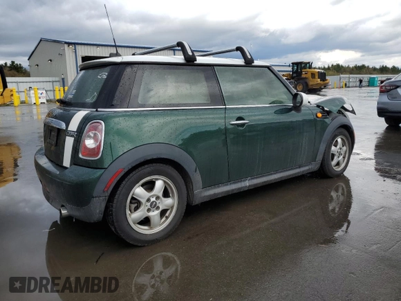 2011 MINI Hardtop z VIN WMWSU3C50BT182884, wystawiony jako Copart lot #56291255 z przebiegiem Nie podano mil oraz Szkoda całkowita • Salvage title. Historia ofert i sprzedaży dostępna na DreamBid. Obrazek 3.