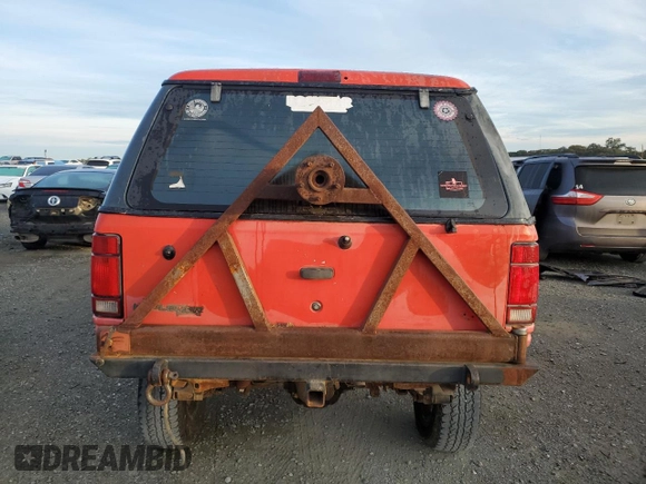 1993 Ford Explorer Eddie Bauer с VIN 1FMDU34X3PUA60013, выставлен на аукционе Copart как лот 78548084 с пробегом 900 815 миль миль и Чистый • Clean title. История ставок и продаж доступна на DreamBid. Изображение 6.