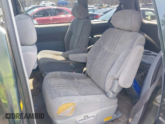 2002 Toyota Sienna LE with VIN 4T3ZF13C32U456123, listed as a IAAI auction lot 42084436 with 242,408 mi miles. Bid and sale history available at carsss.com. Image 8.