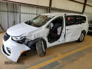 2025 Chrysler Pacifica Select z VIN 2C4RC1BG2SR553241, wystawiony jako Copart lot #57602525 z przebiegiem Nie podano mil oraz Nie do naprawy • Non repairable. Historia ofert i sprzedaży dostępna na DreamBid. Obrazek 1.