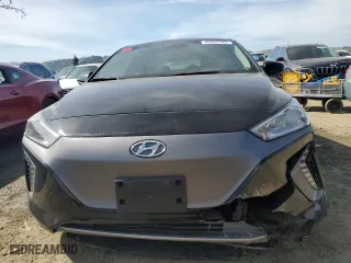 2018 Hyundai Ioniq Electric with VIN KMHC75LH9JU029414, listed as a Copart auction lot 45957745 with 62,241 mi miles and Salvage Title. Bid and sale history available at carsss.com. Image 5.