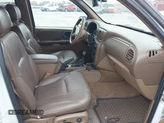 2003 Chevrolet TrailBlazer LS with VIN 1GNDS13S732101387, listed as a IAAI auction lot 41847763 with 172,939 mi miles. Bid and sale history available at carsss.com. Image 5.