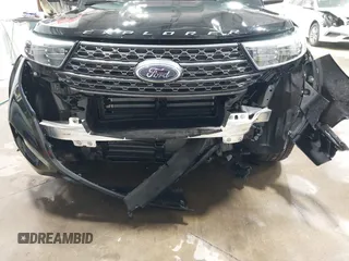 2023 Ford Explorer XLT с VIN 1FMSK8DH1PGB72486, выставлен на аукционе IAAI как лот 42349814 с пробегом 4 329 миль миль и . История ставок и продаж доступна на DreamBid. Изображение 6.