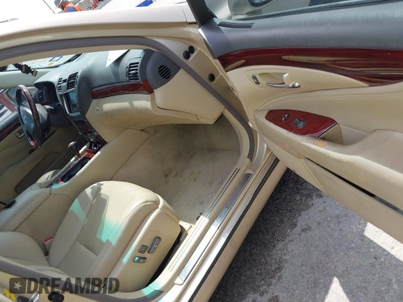 2007 Lexus LS 460 with VIN JTHBL46F775000849, listed as a IAAI auction lot 42551118 with 137,836 mi miles and . Bid and sale history available at DreamBid. Image 5.