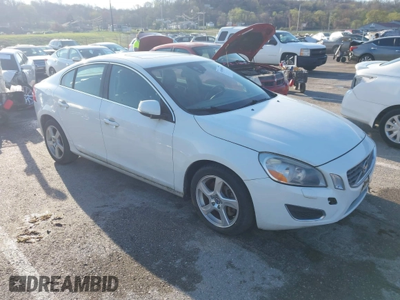 2013 Volvo S60 T5 Premier with VIN YV1612FS8D1232707, listed as a IAAI auction lot 41916058 with Not provided miles and . Bid and sale history available at DreamBid. Image 1.