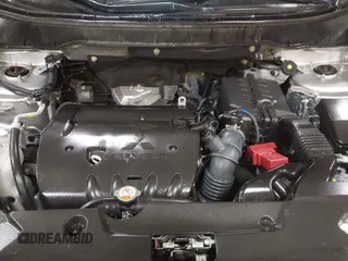 2021 Mitsubishi Outlander ES z VIN JA4APUAU0MU030598, wystawiony jako IAAI lot #40512460 z przebiegiem 52 666 mil mil oraz . Historia ofert i sprzedaży dostępna na DreamBid. Obrazek 10.