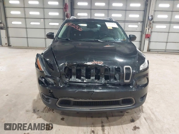 2016 Jeep Cherokee Latitude with VIN 1C4PJMCB5GW289738, listed as a IAAI auction lot 41472536 with 175,292 mi miles. Bid and sale history available at carsss.com. Image 6.