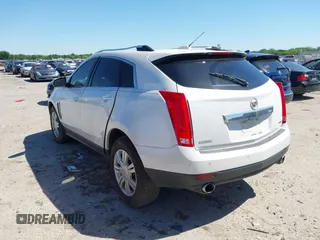2016 Cadillac SRX Luxury Collection z VIN 3GYFNBE3XGS505311, wystawiony jako IAAI lot #42066399 z przebiegiem 87 132 mil mil oraz . Historia ofert i sprzedaży dostępna na DreamBid. Obrazek 3.
