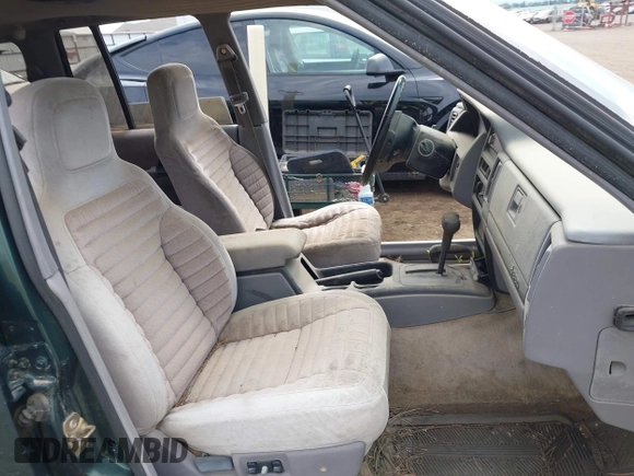 1994 Jeep Grand Cherokee Laredo with VIN 1J4GZ58S9RC215874, listed as a IAAI auction lot 42577378 with 230,824 mi miles and . Bid and sale history available at DreamBid. Image 5.