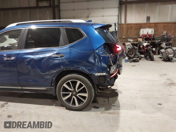 2019 Nissan Rogue SL with VIN 5N1AT2MV6KC784646, listed as a IAAI auction lot 41359980 with 99,507 mi miles. Bid and sale history available at carsss.com. Image 21.