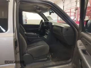 2004 Chevrolet Silverado 1500 with VIN 1GCEK19T84E178573, listed as a IAAI auction lot 41602060 with 212,900 mi miles and . Bid and sale history available at DreamBid. Image 5.