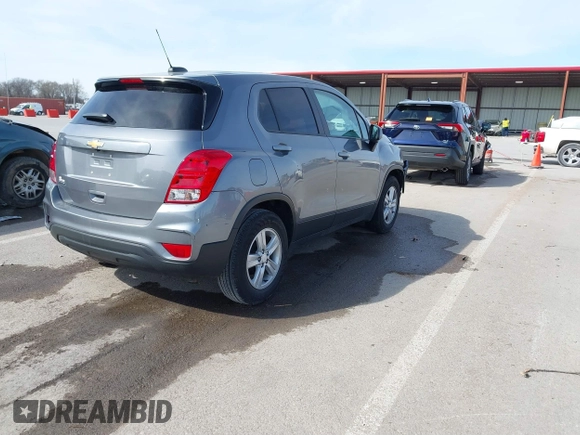 2020 Chevrolet Trax LS with VIN 3GNCJKSBXLL230292, listed as a IAAI auction lot 41852444 with 109,971 mi miles and . Bid and sale history available at carsss.com. Image 4.