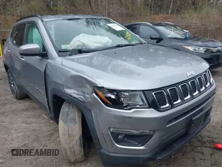 2018 Jeep Compass Altitude with VIN 3C4NJDBB1JT435428, listed as a IAAI auction lot 42050993 with 114,328 mi miles and . Bid and sale history available at DreamBid. Image 1.