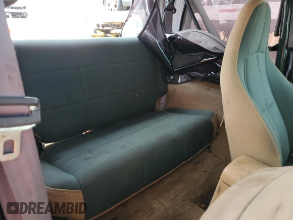 1998 Jeep Wrangler Sahara с VIN 1J4FY49S0WP727745, выставлен на аукционе Copart как лот 60546955 с пробегом 139 476 миль миль и Чистый • Clean title. История ставок и продаж доступна на DreamBid. Изображение 11.