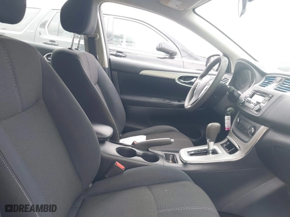 2015 Nissan Sentra S with VIN 3N1AB7AP3FY378320, listed as a IAAI auction lot 41833585 with 58,623 mi miles. Bid and sale history available at carsss.com. Image 5.