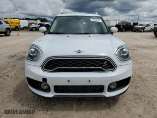 2020 MINI Countryman Cooper S with VIN WMZYW7C03L3M01924, listed as a Copart auction lot 70304324 with 47,776 mi miles and Salvage Title. Bid and sale history available at carsss.com. Image 5.