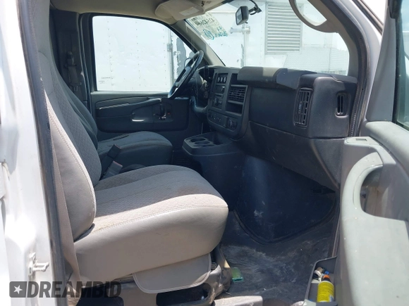 2015 Chevrolet Express Cargo with VIN 1GCZGTCG9F1241751, listed as a IAAI auction lot 42542607 with 220,697 mi miles and . Bid and sale history available at DreamBid. Image 5.