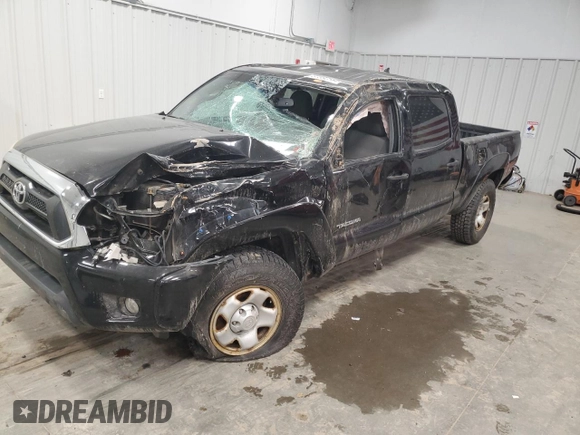 2012 Toyota Tacoma with VIN 3TMMU4FN1CM046468, listed as a Copart auction lot 87392564 with Not provided miles and Salvage title. Bid and sale history available at DreamBid. Image 1.
