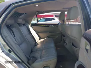 2008 Toyota Avalon XL z VIN 4T1BK36B28U255522, wystawiony jako IAAI lot #42143848 z przebiegiem 240 777 mil mil oraz . Historia ofert i sprzedaży dostępna na DreamBid. Obrazek 8.