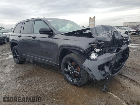 2024 Jeep Grand Cherokee Altitude with VIN 1C4RJHAG7RC257697, listed as a Copart auction lot 89375045 with 1,792 mi miles and Salvage title. Bid and sale history available at DreamBid. Image 4.