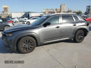 2024 Mazda CX-50 S Preferred z VIN 7MMVABBMXRN228909, wystawiony jako Copart lot #52762125 z przebiegiem Nie podano mil oraz Szkody całkowita. Historia ofert i sprzedaży dostępna na DreamBid. Obrazek 1.