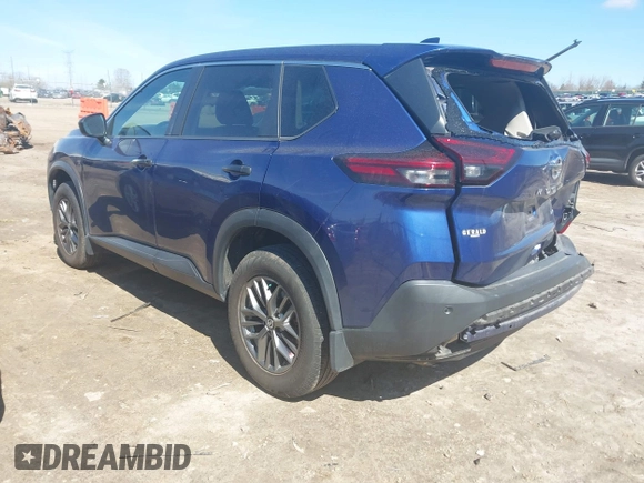 2021 Nissan Rogue S z VIN 5N1AT3AB7MC849121, wystawiony jako IAAI lot #42040310 z przebiegiem 32 914 mil mil oraz . Historia ofert i sprzedaży dostępna na DreamBid. Obrazek 3.