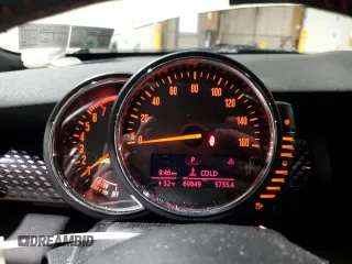 2017 MINI Hardtop 4 Door Cooper S z VIN WMWXU3C52H2D31688, wystawiony jako Copart lot #85785404 z przebiegiem 69 849 mil mil oraz Szkoda całkowita • Salvage title. Historia ofert i sprzedaży dostępna na DreamBid. Obrazek 9.