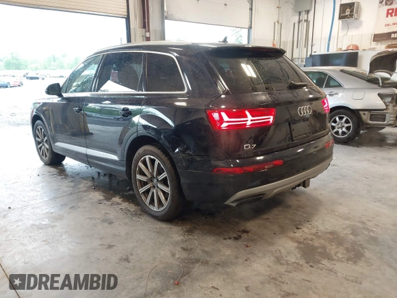2017 Audi Q7 Premium Plus z VIN WA1LAAF75HD047074, wystawiony jako IAAI lot #42223975 z przebiegiem 126 501 mil mil oraz . Historia ofert i sprzedaży dostępna na DreamBid. Obrazek 3.