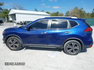 2017 Nissan Rogue SL with VIN JN8AT2MT6HW139347, listed as a IAAI auction lot 41771728 with 215,809 mi miles and . Bid and sale history available at DreamBid. Image 15.