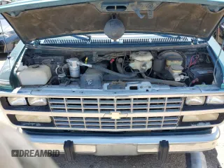1994 Chevrolet Chevy Van z VIN 1GBEG25K9RF176079, wystawiony jako Copart lot #65824634 z przebiegiem 180 507 mil mil oraz Czysty tytuł • Clean title. Historia ofert i sprzedaży dostępna na DreamBid. Obrazek 12.
