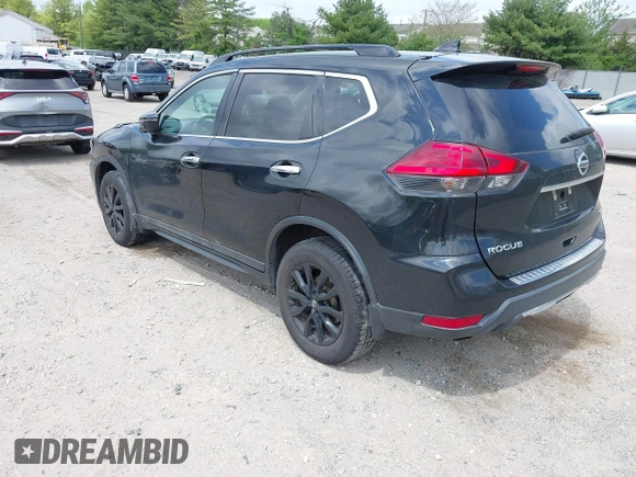 2017 Nissan Rogue SL z VIN 5N1AT2MV0HC816967, wystawiony jako IAAI lot #42190251 z przebiegiem 198 041 mil mil oraz . Historia ofert i sprzedaży dostępna na DreamBid. Obrazek 3.