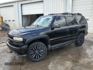 2002 Chevrolet Tahoe Z71 z VIN 1GNEK13Z62R186374, wystawiony jako Copart lot #53688275 z przebiegiem 238 560 mil mil oraz Szkoda całkowita • Salvage title. Historia ofert i sprzedaży dostępna na DreamBid. Obrazek 1.