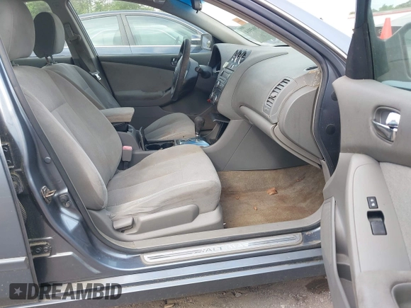 2010 Nissan Altima 2.5 SL with VIN 1N4AL2AP2AN516597, listed as a IAAI auction lot 42065914 with 141,538 mi miles. Bid and sale history available at carsss.com. Image 5.
