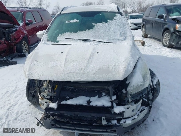 2014 Ford Escape SE with VIN 1FMCU0GX1EUB25170, listed as a IAAI auction lot 41628750 with 138,201 mi miles. Bid and sale history available at carsss.com. Image 12.